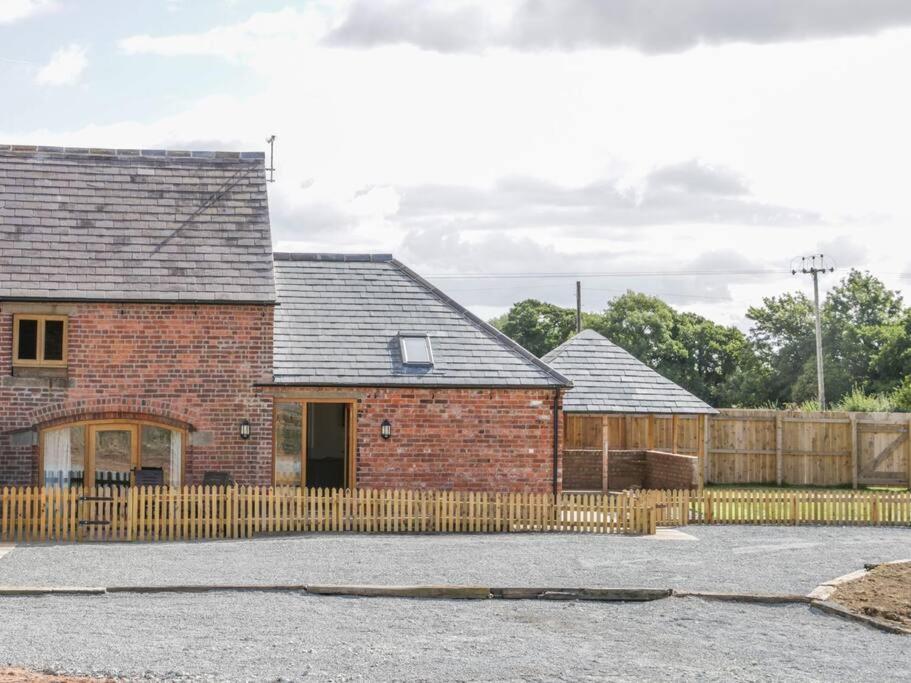 Granary Cottage Shrewsbury Exterior photo