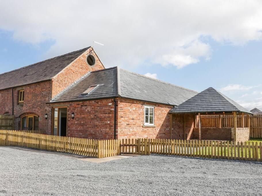 Granary Cottage Shrewsbury Exterior photo